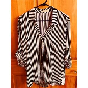 🌸3/$15🌸 Striped Button-Down Loose Blouse